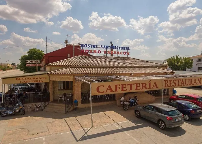Hostal Restaurante San Cristobal La Almarcha photo